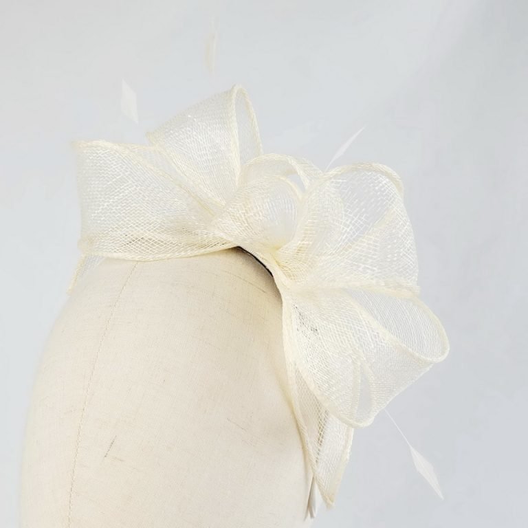 Colors Accessories Mini Loop Feather Clip Fascinator Ivory main image 1