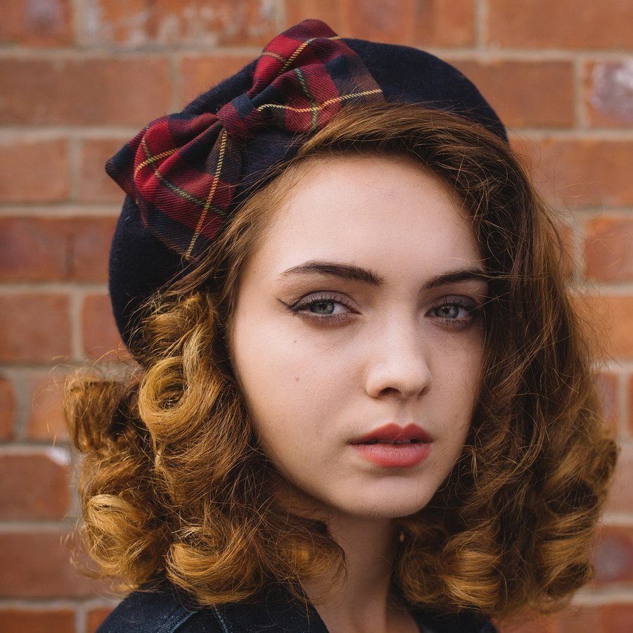 Navy Beret with Wine Navy Tartan Bow